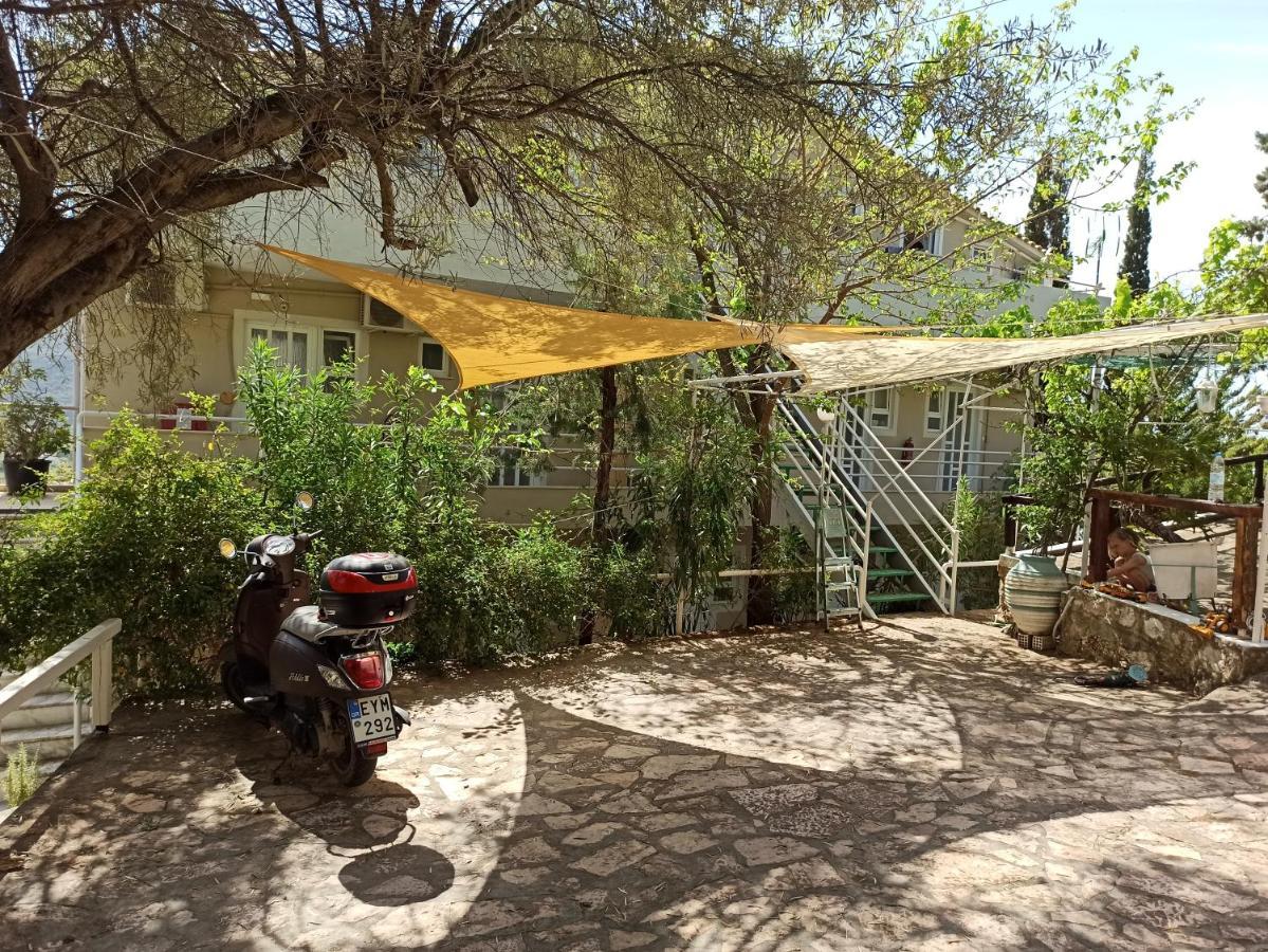 Heras Garden Apartment