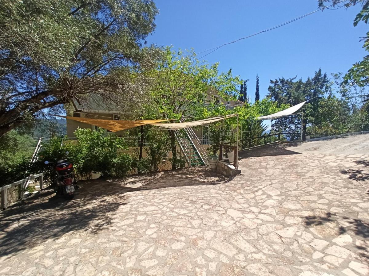 Heras Garden Apartment