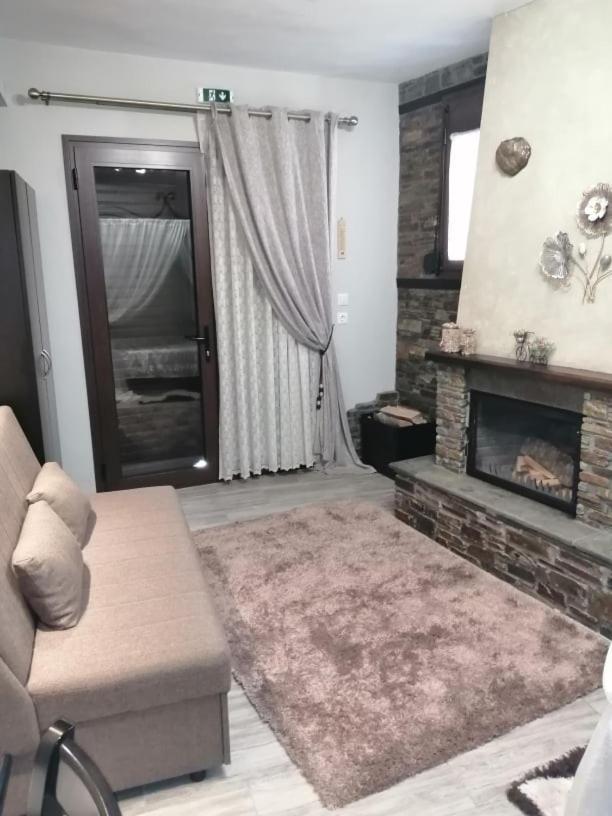 Athanasiou Guest house *