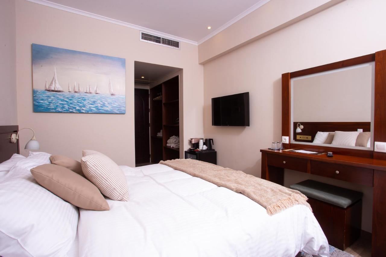 Lepanto Hotel 3*