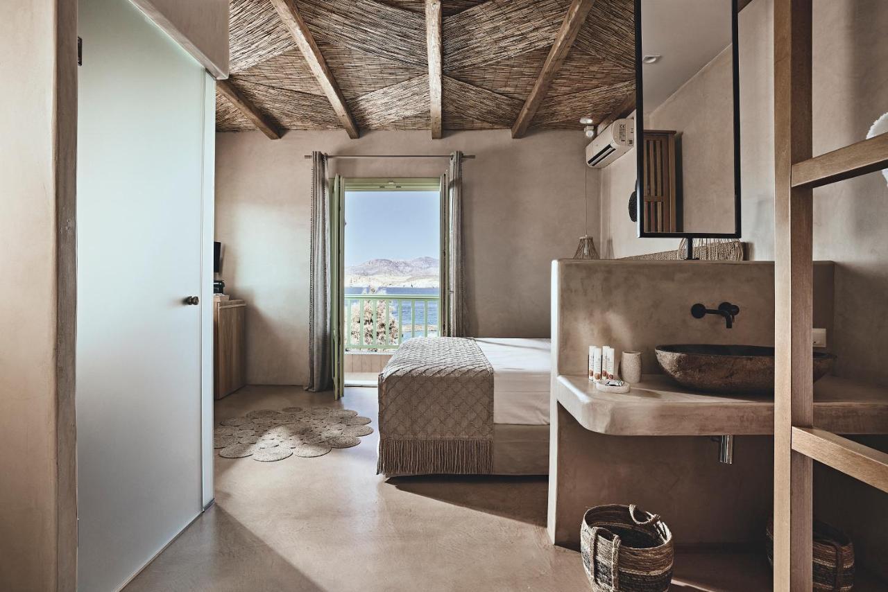 Noon Beyond Accommodation Pollonia