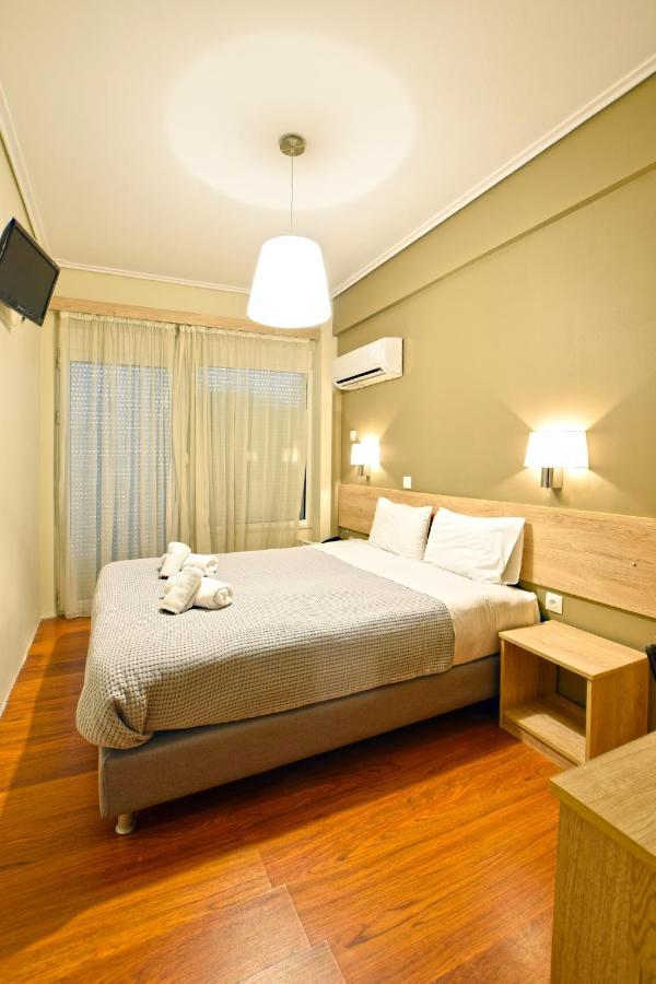 John's 3* Chalkida