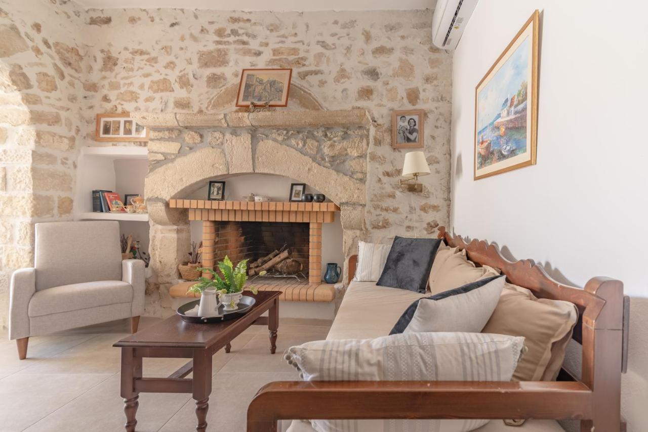 Stonehouse South Crete Holiday home