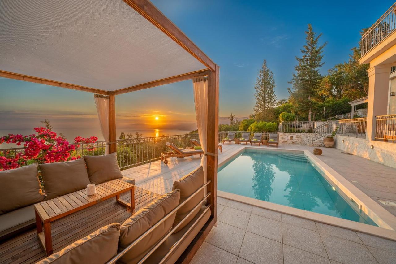 Luxury Above Emblisi , With Heated Pool ! Villa