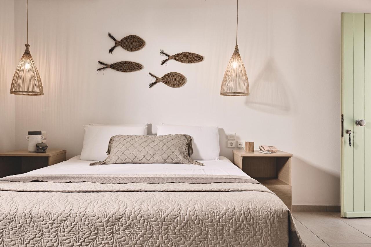 Noon Beyond Accommodation * Pollonia