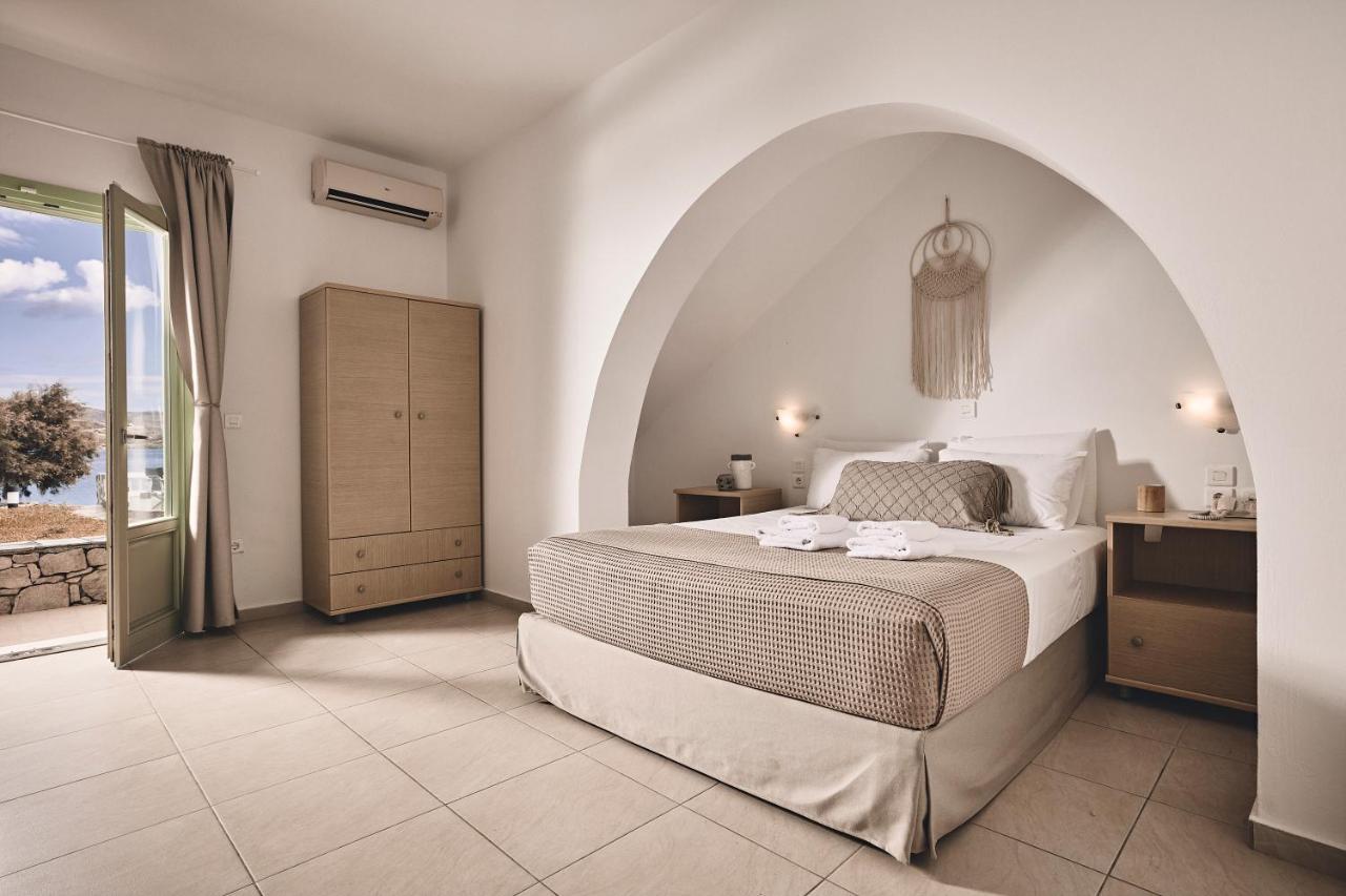 Noon Beyond Accommodation Pollonia