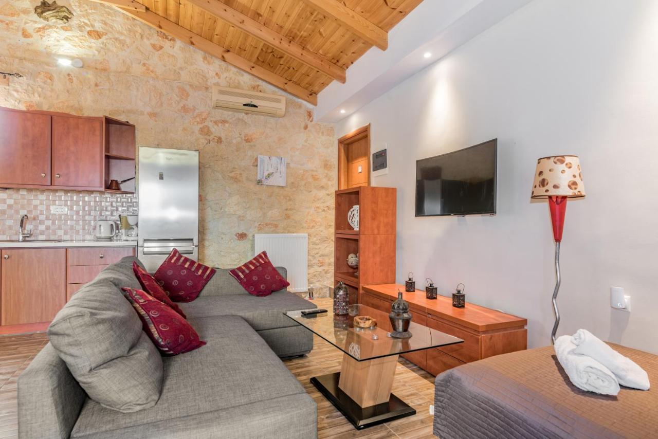 Casa Petra - Stone * Argassi