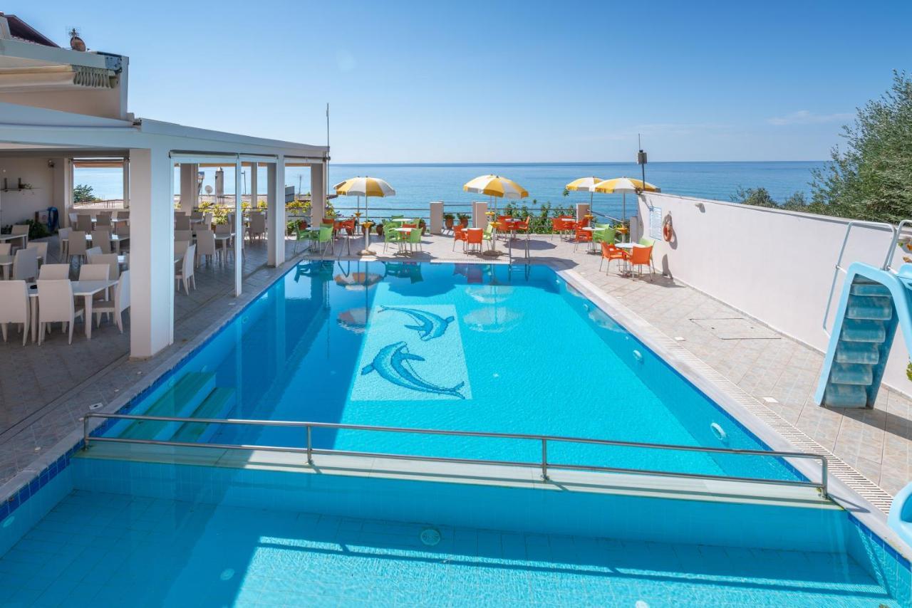 Dimitra Aparthotel