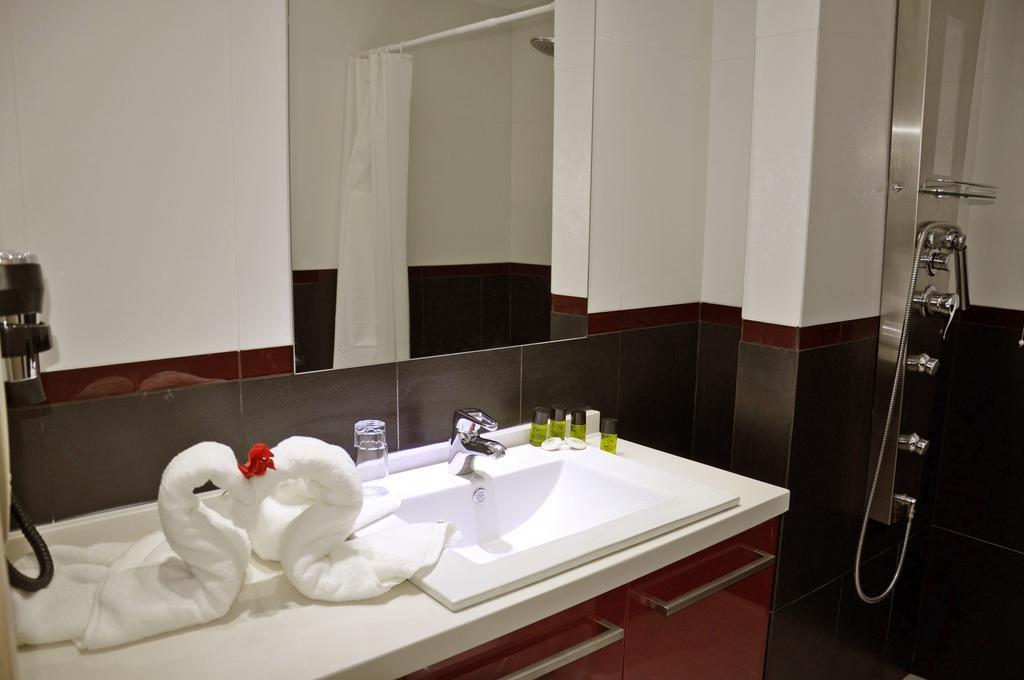 Daniel Luxury 4*