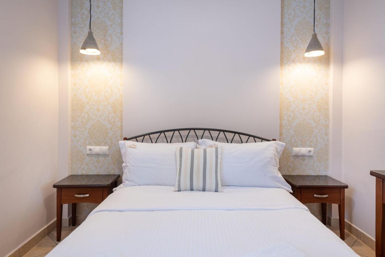 Sea Breeze & Aparthotel 2*