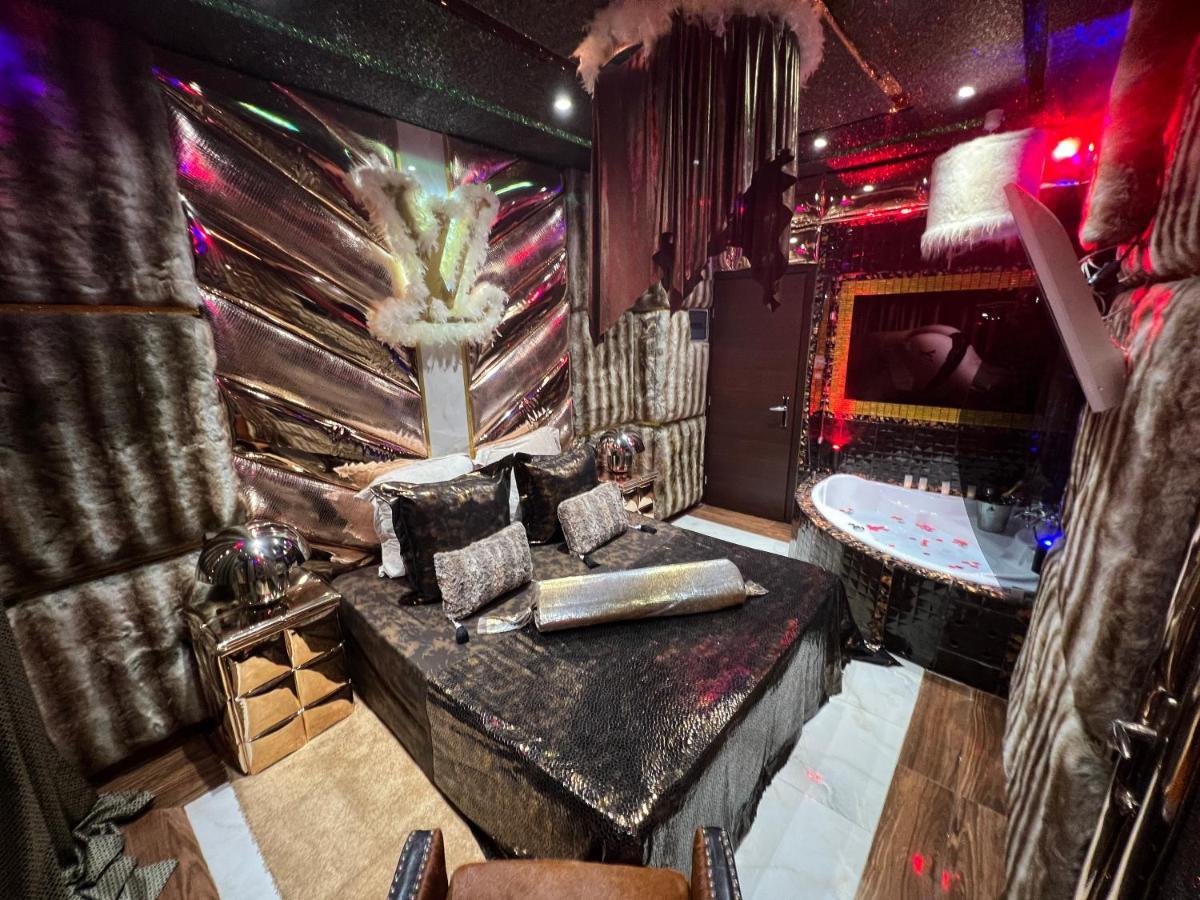 Love hotel Priamos Erato Athens
