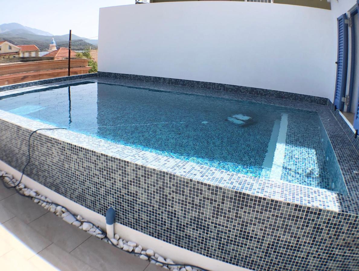 Villa Metropolis House/villa With Garden & Pool-jacuzzi *