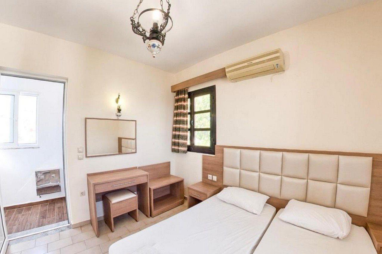 Pefkos Garden Apartment