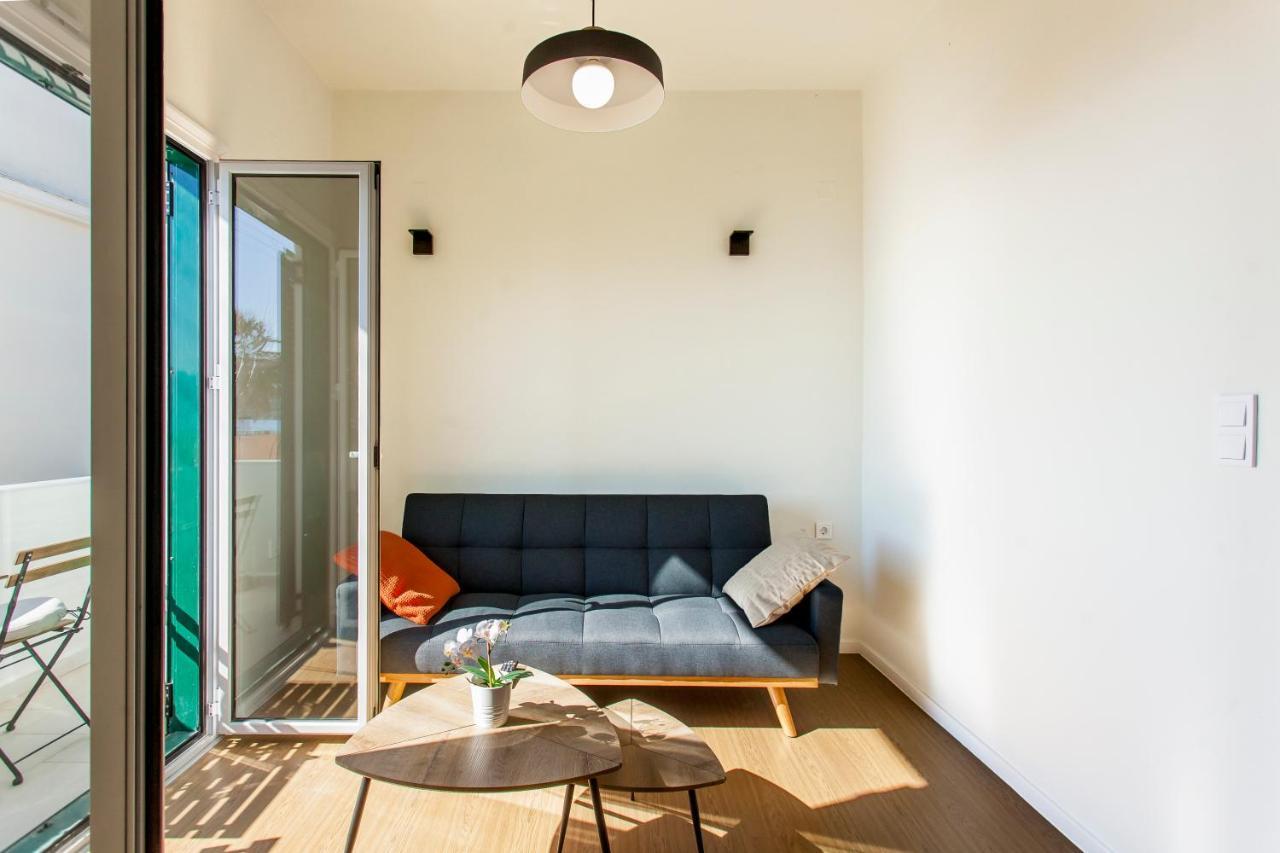 Waterfront Apartment *