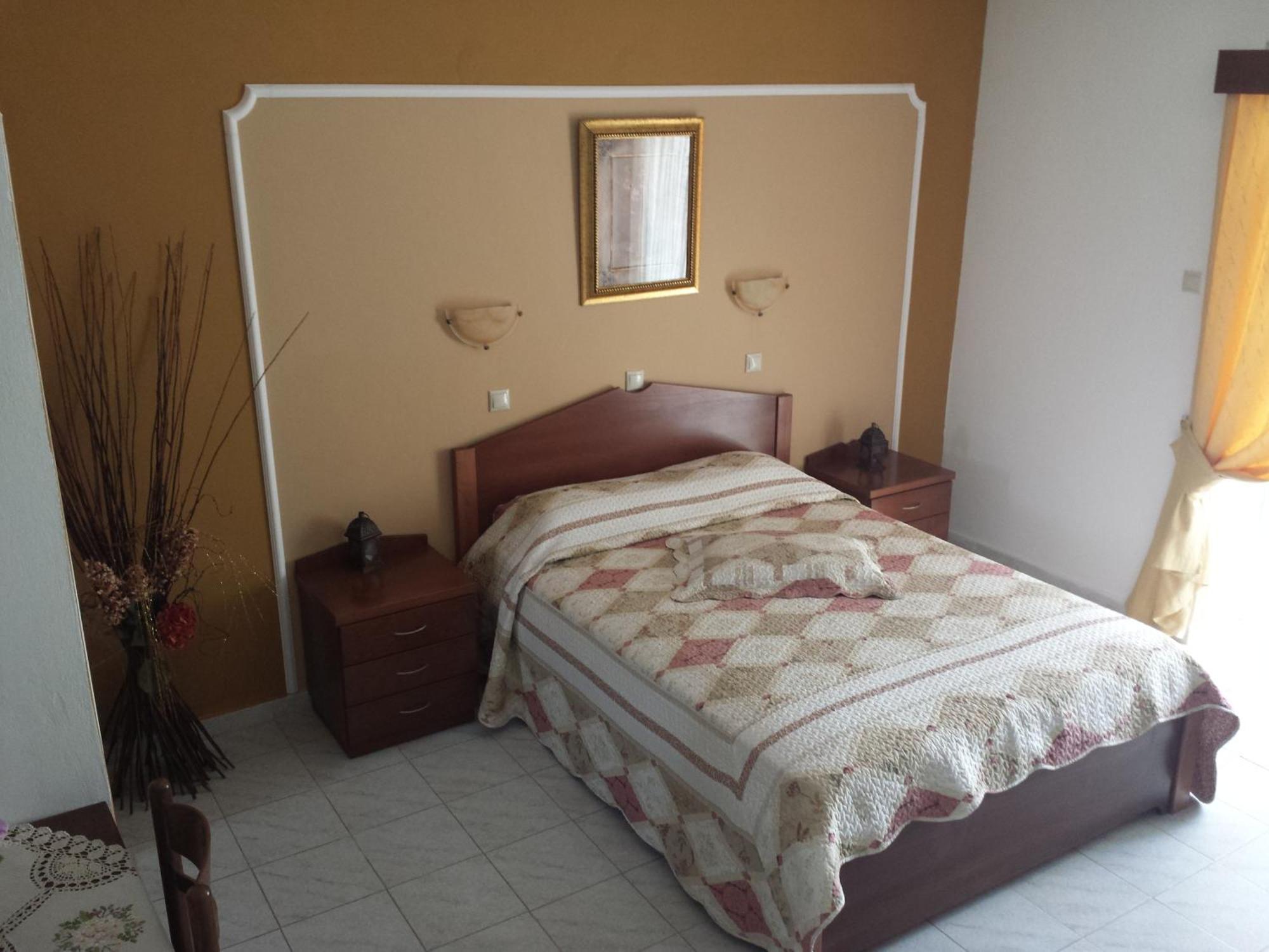 Nikos Studios Guest house *