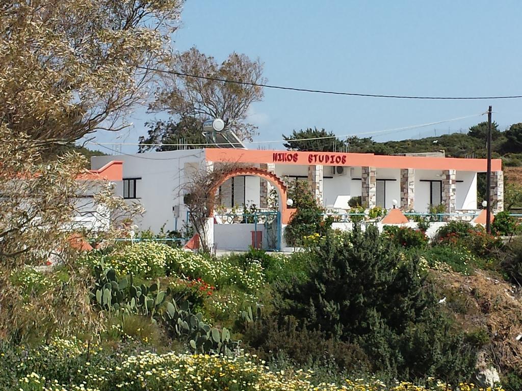 Nikos Studios *