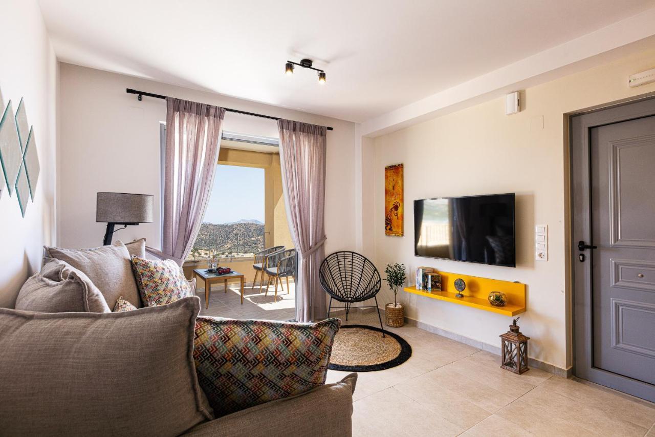 Mariva , South Crete , Triopetra