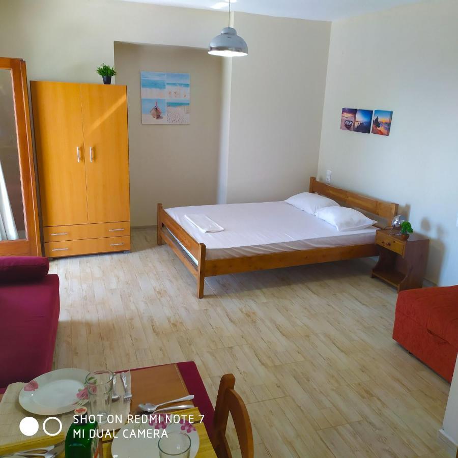 Leonidas Greecefiloxenia Aparthotel