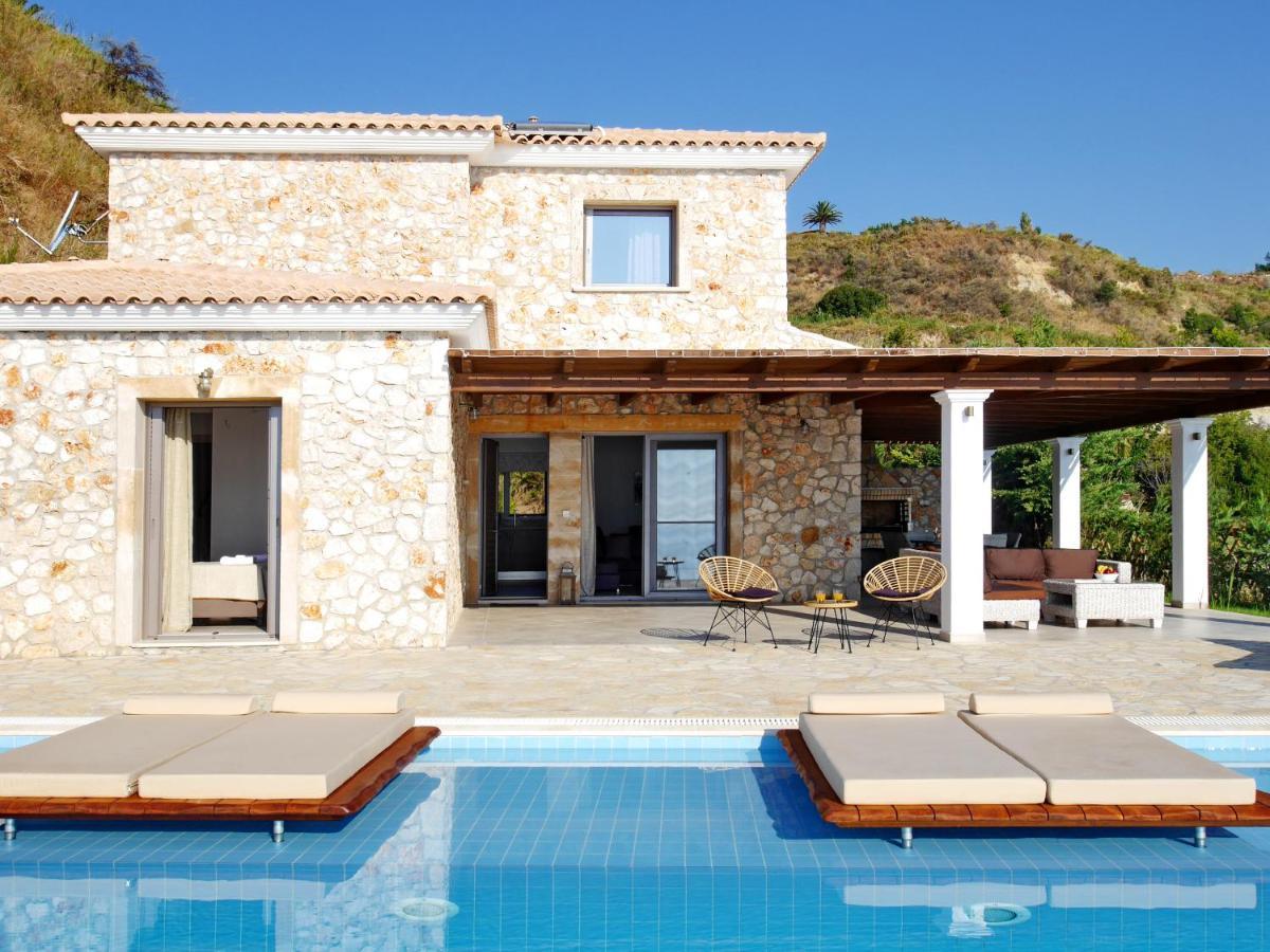 Kalypso Infinity Pool Villa *