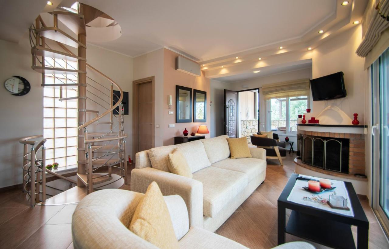Villa Ianthi By 