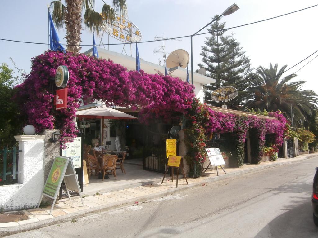 Harry's Bar & 1 Aparthotel 2*