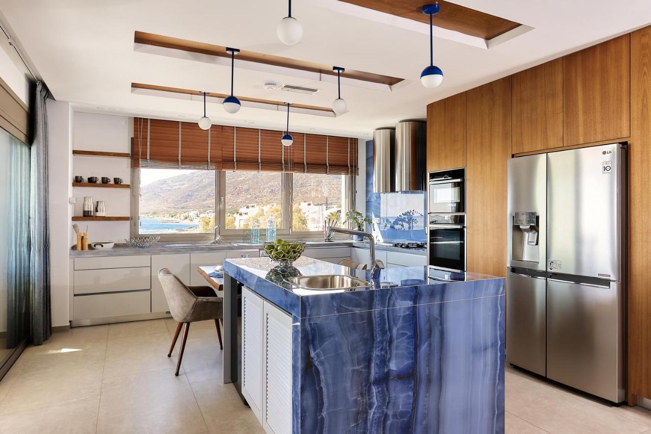 Moonlight Seafront Apartment Koutsouras