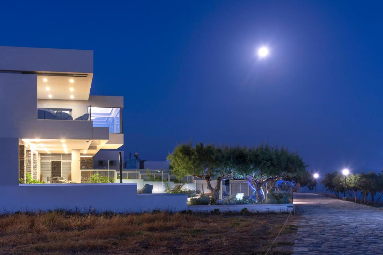 Moonlight Seafront Apartment Koutsouras