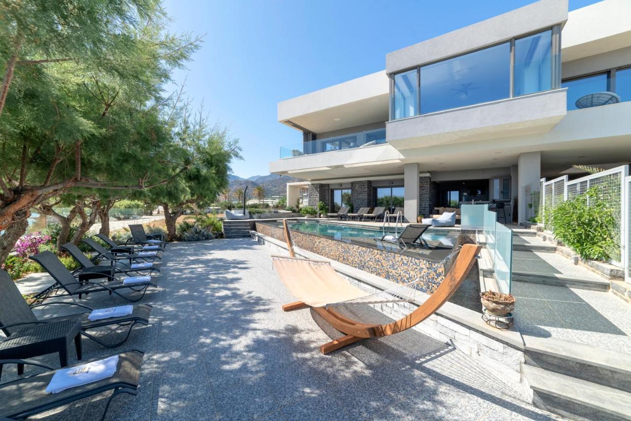Moonlight Seafront Apartment Koutsouras