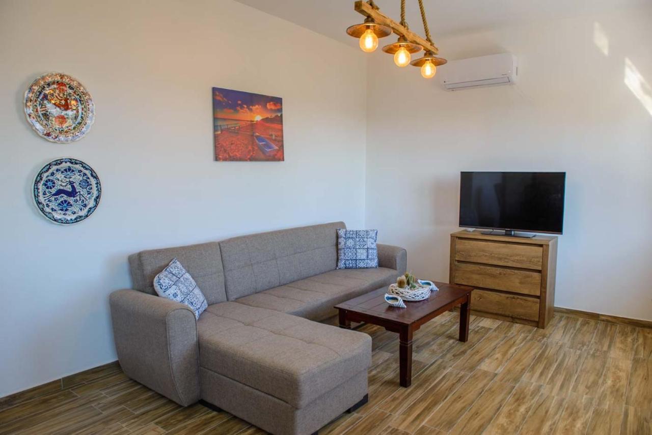 Blue Bay , Ground Floor Villa