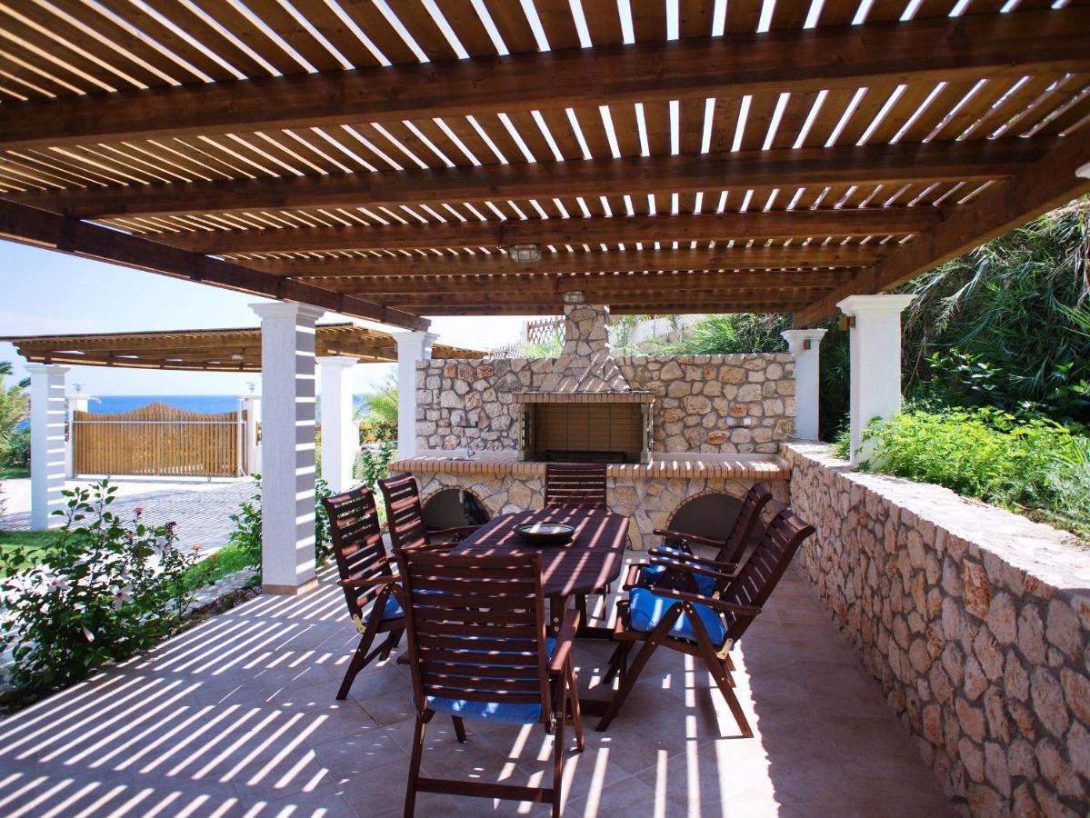 Anna Maria Rock Pure Luxury Villa
