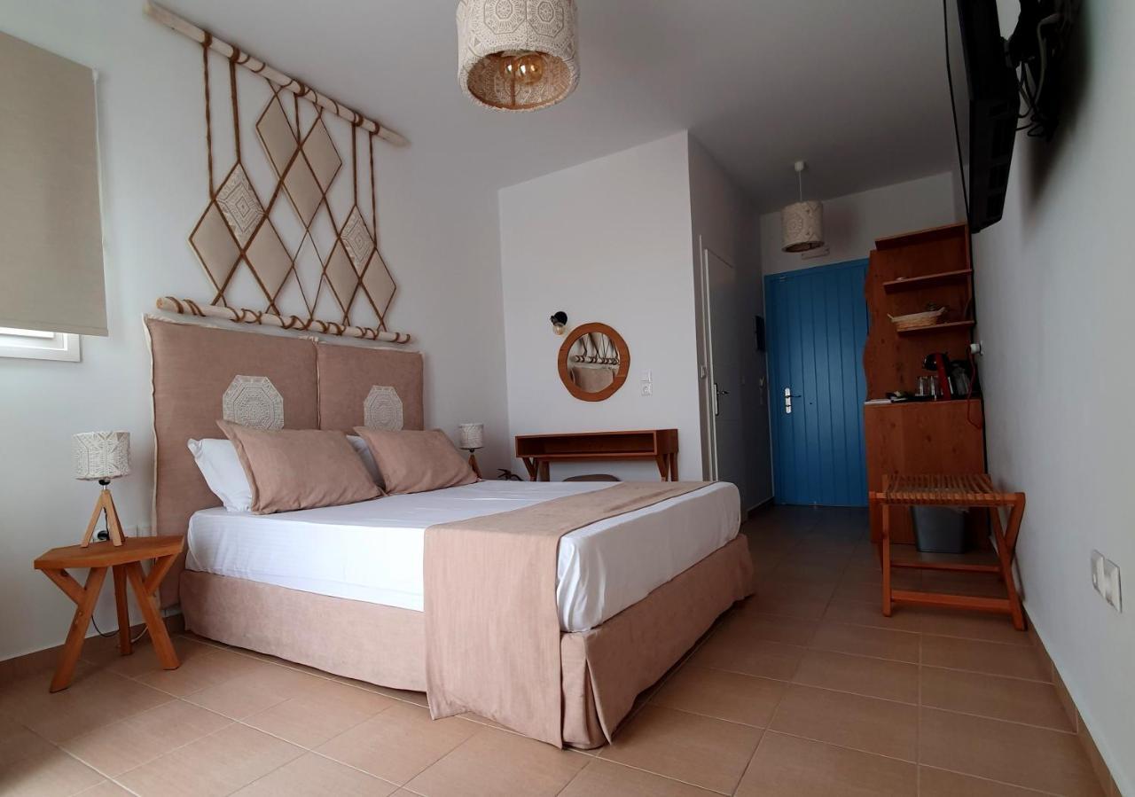 Guest house Sarakiniko 2*