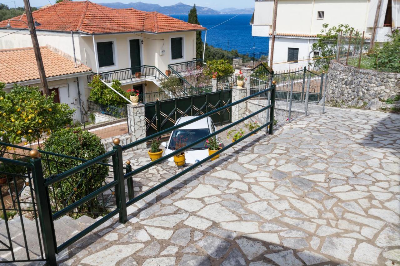 Konstas Stone Island House In Meganisi *