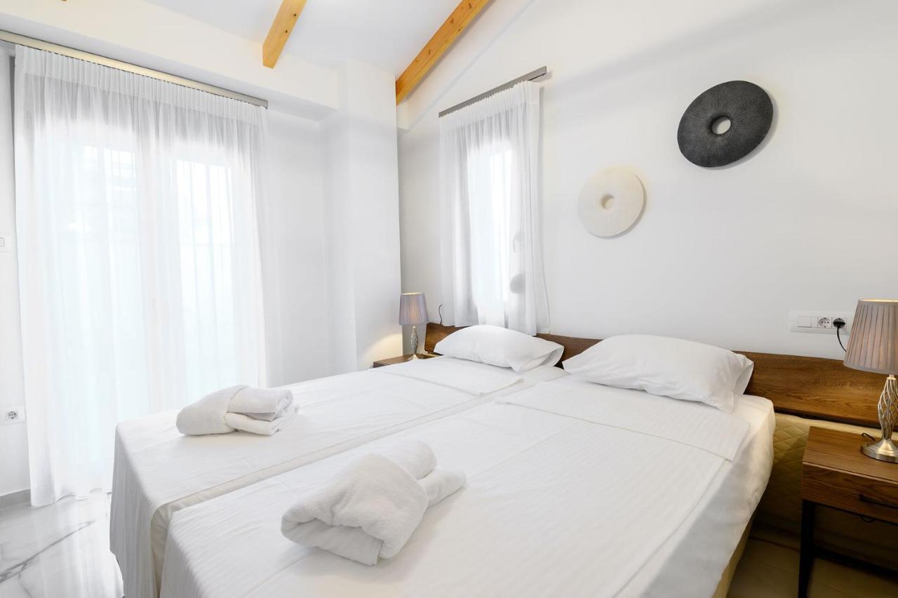 Momento Luxury Walking Distance From The Nikiana