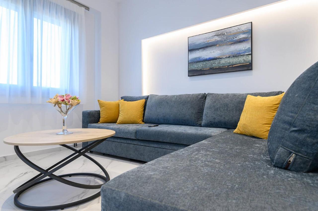 Apartment Momento Luxury Walking Distance From The Nikiana
