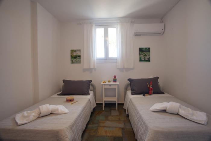 Faros Complex * Parikia (Paros)