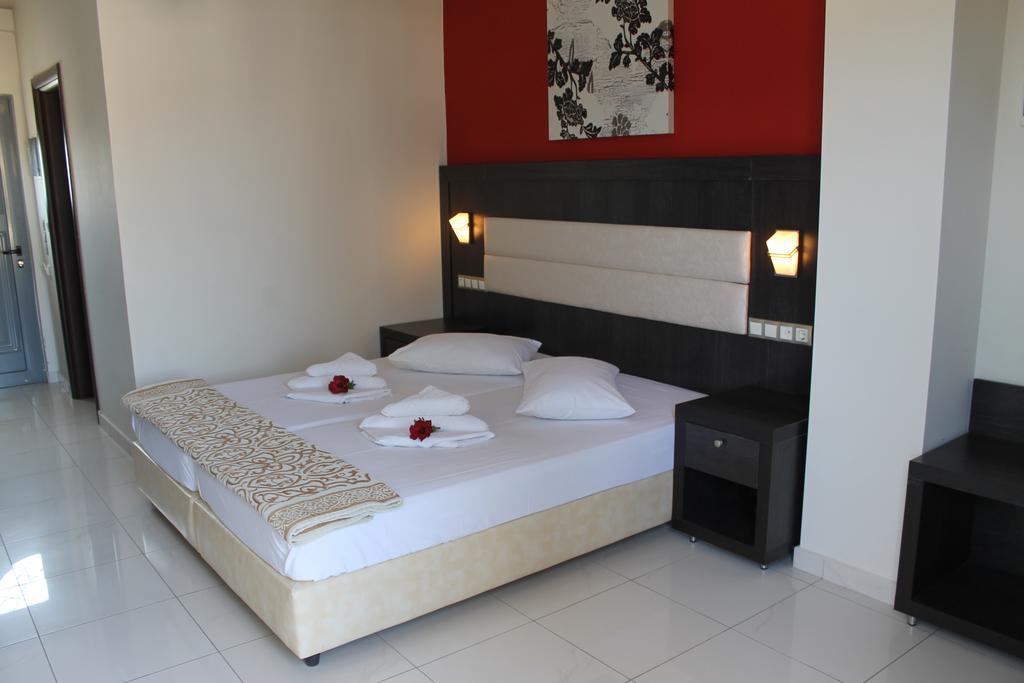 Hotel La Caretta 4*