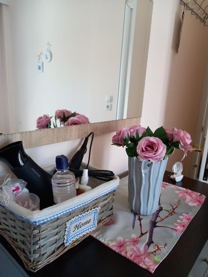 Anastasia's 2 Nea Peramos (Macedonia)