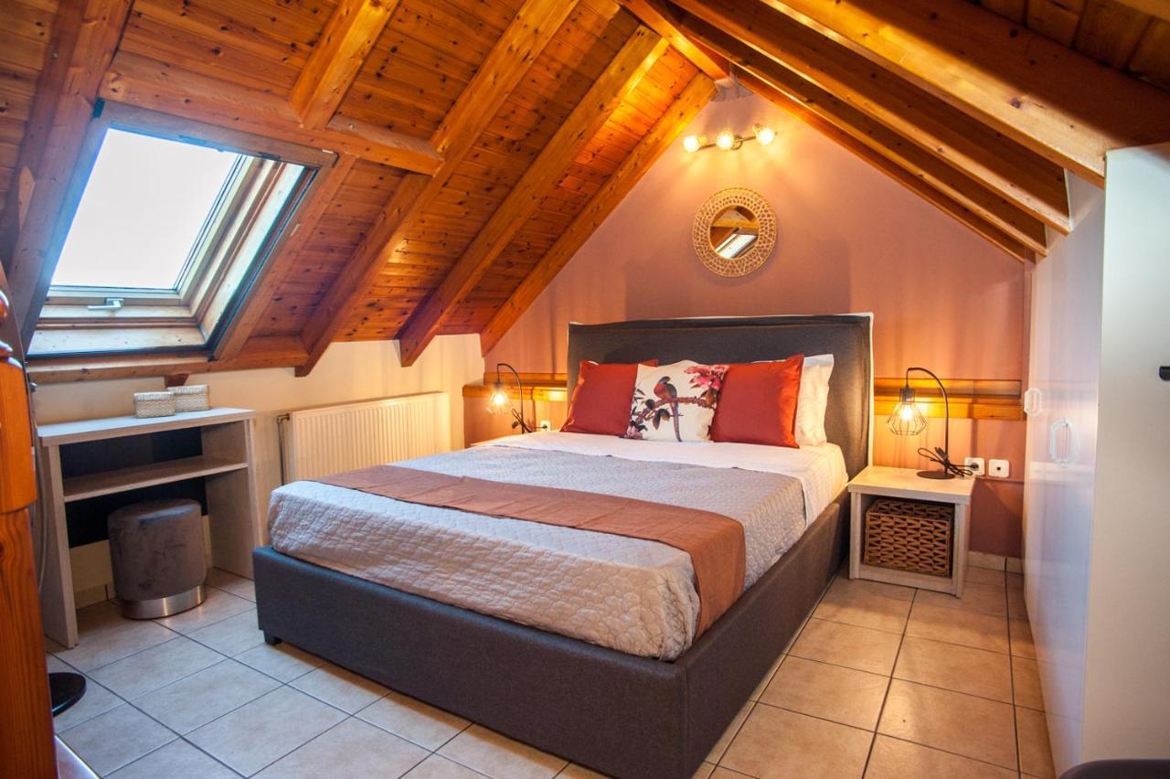 Ira Apartment