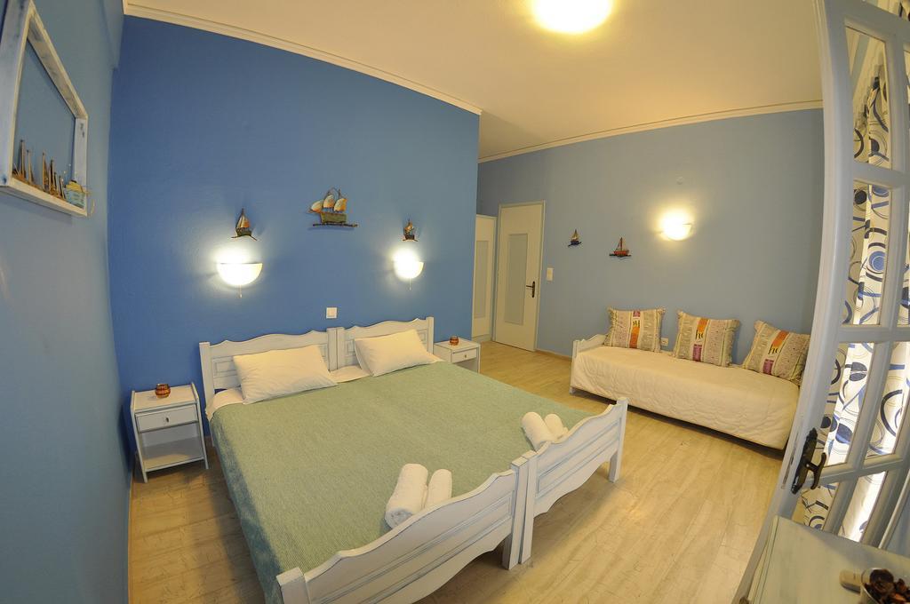Toula * Dassia (Corfu)