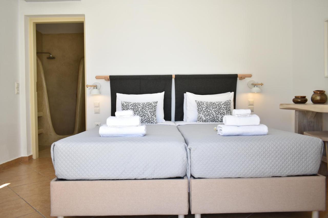 Villa White Orchid