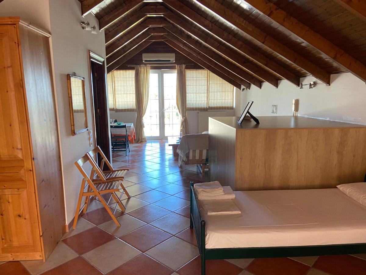 Rosa Seaview Loft