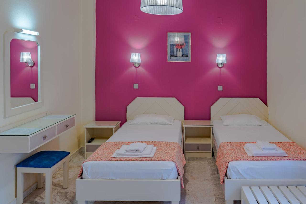 Saint Trope Studios Apartment *