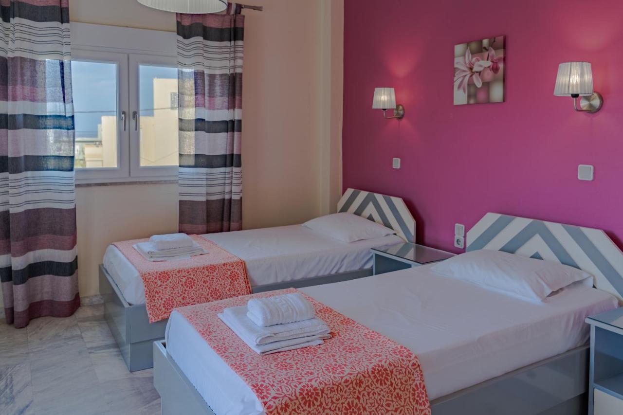 Saint Trope Studios Apartment Kalamaki (Chania)
