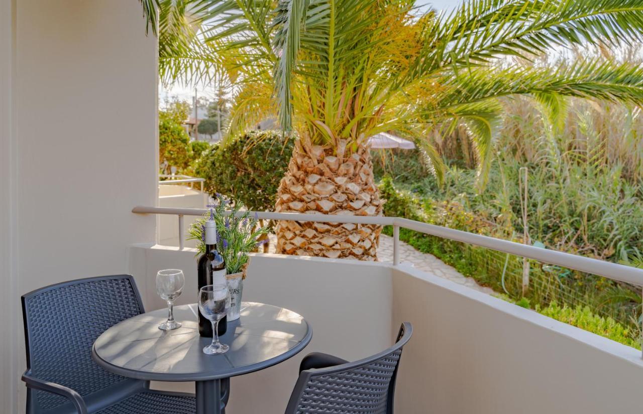 Saint Trope Studios Apartment Kalamaki (Chania)