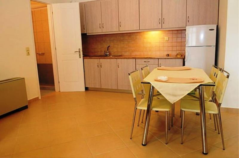 Augustis Aparthotel