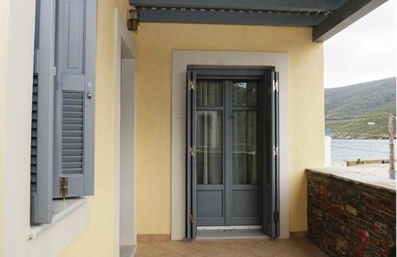 Augustis 3* Ormos (Andros)