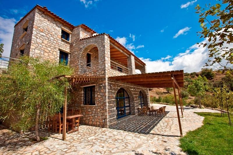 Aoritis Villas Lampini