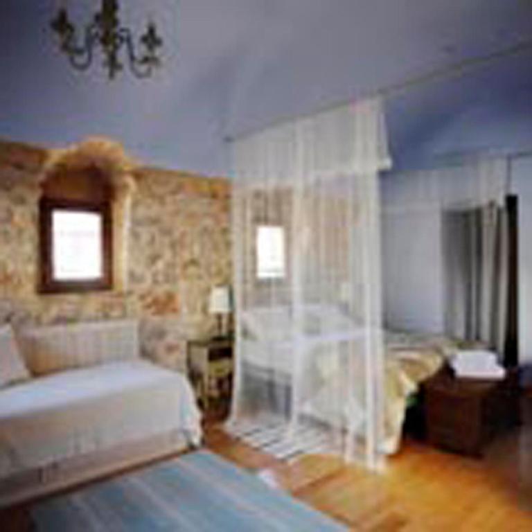 Hotel Traditional Ianthe Vessa