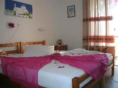 Arian 2* Parikia (Paros)