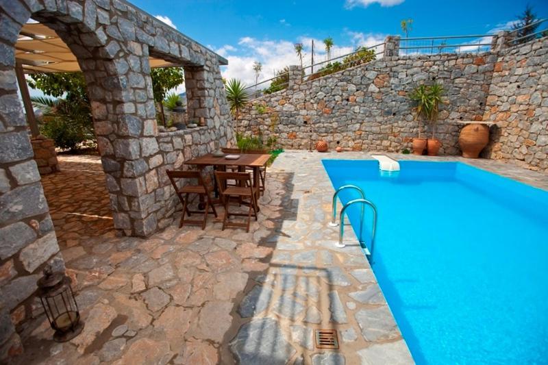 Aoritis Villas Lampini